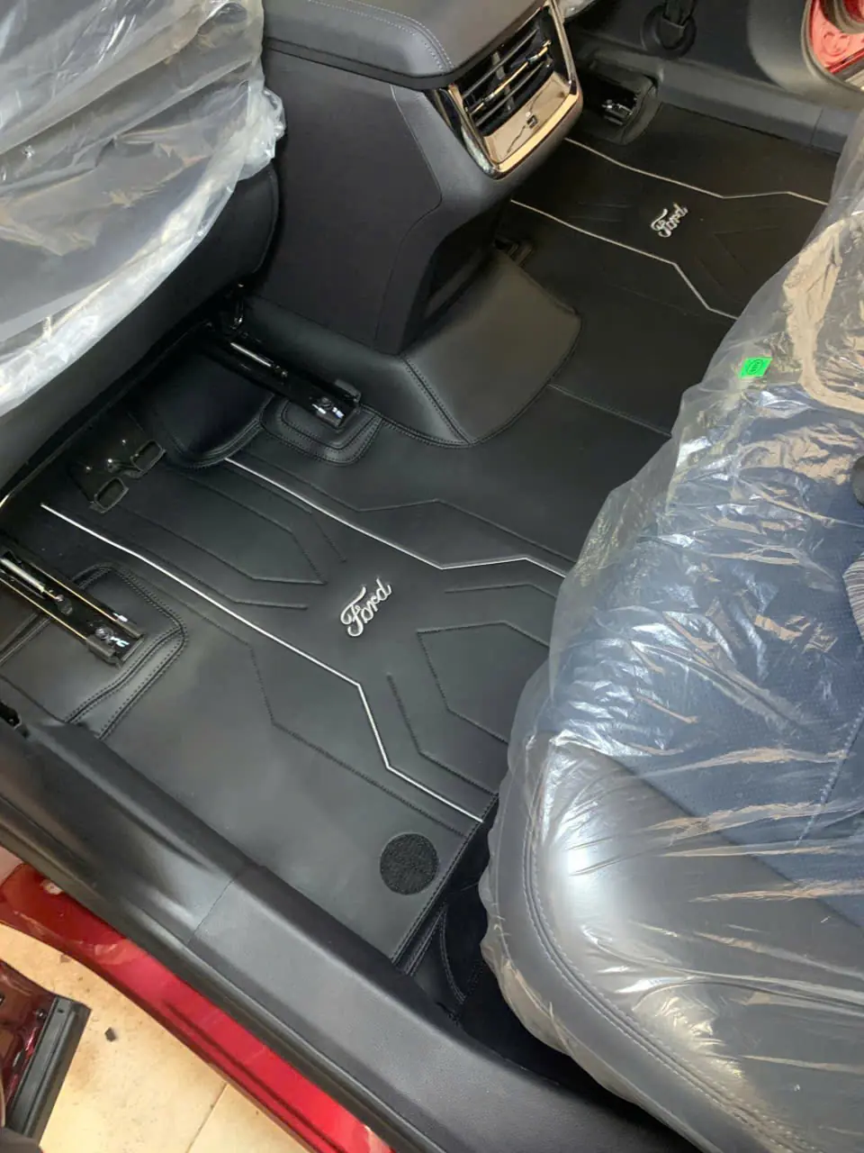 Thảm Lót Sàn 360 Ford Focus: Ôm Khít Sàn, Gọn Đẹp, Dễ Vệ Sinh